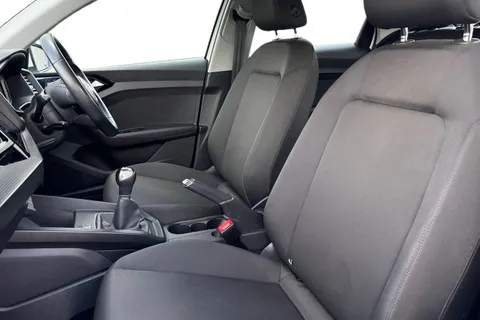 DV23VXW Audi A1 Technik 25 TFSI  95 PS 5-speed Thumbnail #17