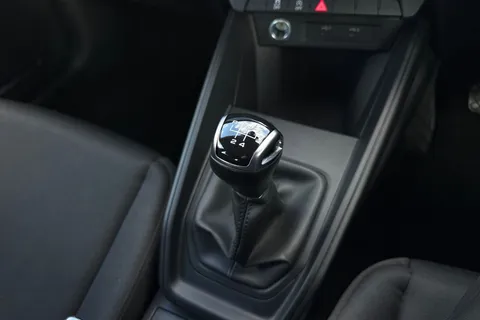 DV23VXW Audi A1 Technik 25 TFSI  95 PS 5-speed Thumbnail #24