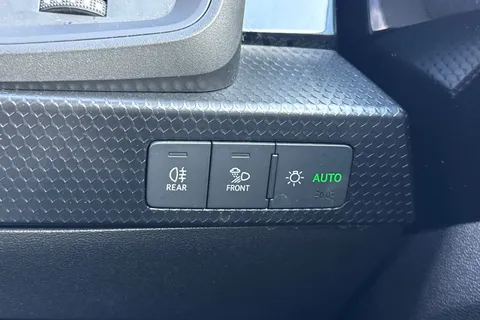 DV23VXW Audi A1 Technik 25 TFSI  95 PS 5-speed Thumbnail #37