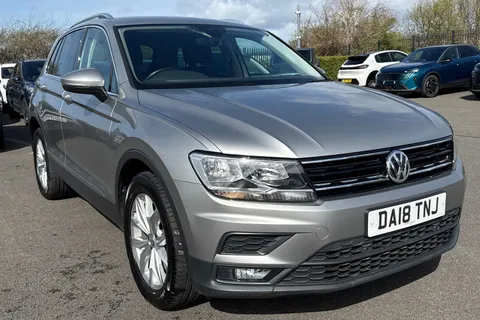 DA18TNJ Volkswagen Tiguan 2.0 TDI SE Navigation DSG 4Motion Euro 6 (s/s) 5dr Thumbnail #10