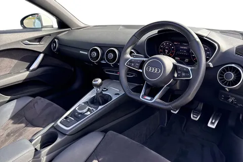 14 of 67 for Audi TT 1.8 TFSI S line Roadster Euro 6 (s/s) 2dr