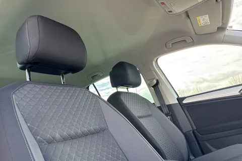 DA18TNJ Volkswagen Tiguan 2.0 TDI SE Navigation DSG 4Motion Euro 6 (s/s) 5dr Thumbnail #25