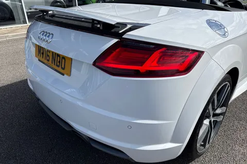 31 of 67 for Audi TT 1.8 TFSI S line Roadster Euro 6 (s/s) 2dr