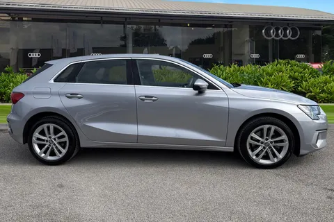 KV70LUA Audi A3 Sportback Sport 30 TFSI 110 PS 6-speed Thumbnail #4