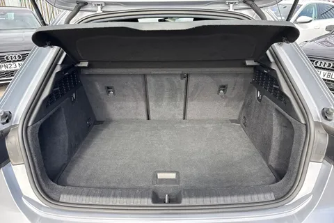 KV70LUA Audi A3 Sportback Sport 30 TFSI 110 PS 6-speed Thumbnail #8