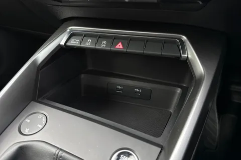 KV70LUA Audi A3 Sportback Sport 30 TFSI 110 PS 6-speed Thumbnail #54