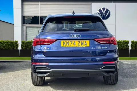 KN74ZWA Audi Q3 1.5 TFSI CoD 35 S line S Tronic Euro 6 (s/s) 5dr Thumbnail #5