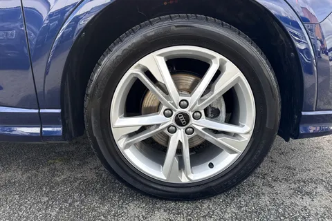 KN74ZWA Audi Q3 1.5 TFSI CoD 35 S line S Tronic Euro 6 (s/s) 5dr Thumbnail #11