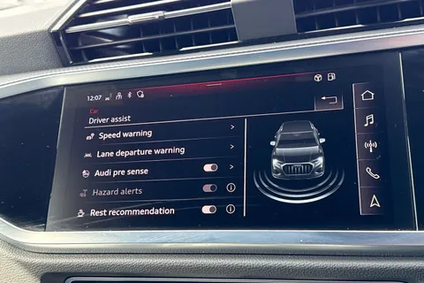 KN74ZWA Audi Q3 1.5 TFSI CoD 35 S line S Tronic Euro 6 (s/s) 5dr Thumbnail #33