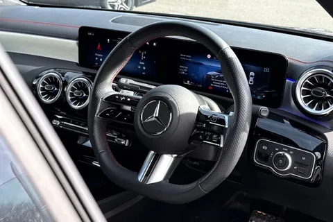 DA24FGU Mercedes-Benz Cla Class 1.3 CLA200h MHEV AMG Line (Executive) Coupe 7G-DCT Euro 6 (s/s) 4dr Thumbnail #32