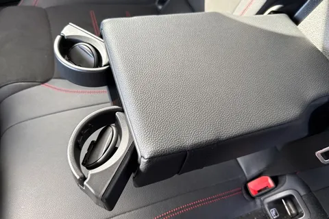 DA24FGU Mercedes-Benz Cla Class 1.3 CLA200h MHEV AMG Line (Executive) Coupe 7G-DCT Euro 6 (s/s) 4dr Thumbnail #35