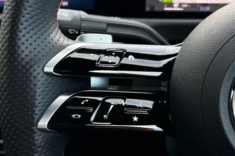 DA24FGU Mercedes-Benz Cla Class 1.3 CLA200h MHEV AMG Line (Executive) Coupe 7G-DCT Euro 6 (s/s) 4dr Thumbnail #38