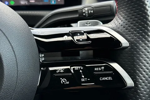 DA24FGU Mercedes-Benz Cla Class 1.3 CLA200h MHEV AMG Line (Executive) Coupe 7G-DCT Euro 6 (s/s) 4dr Thumbnail #39