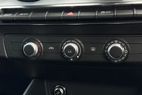 KT25ZDJ Audi Q2 S line 35 TFSI 150 PS S tronic Thumbnail #23