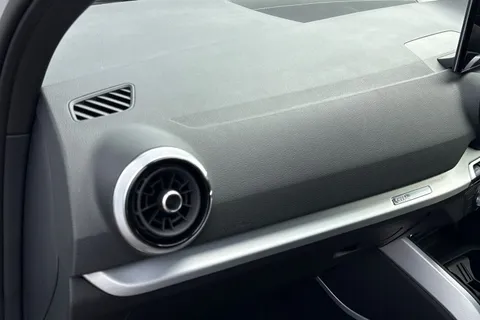 KT25ZDJ Audi Q2 S line 35 TFSI 150 PS S tronic Thumbnail #34