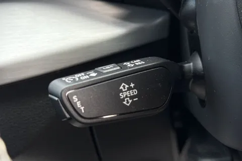 KT25ZDJ Audi Q2 S line 35 TFSI 150 PS S tronic Thumbnail #43