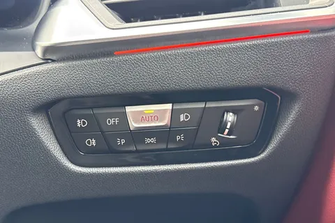 YH71KOU BMW 4 Series 3.0 430d MHT M Sport Pro Edition Auto xDrive Euro 6 (s/s) 2dr Thumbnail #41