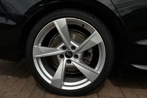 GV73LKZ Audi A4 Avant Avant S line 40 TFSI  204 PS S tronic Thumbnail #7