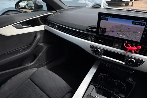 GV73LKZ Audi A4 Avant Avant S line 40 TFSI  204 PS S tronic Thumbnail #15