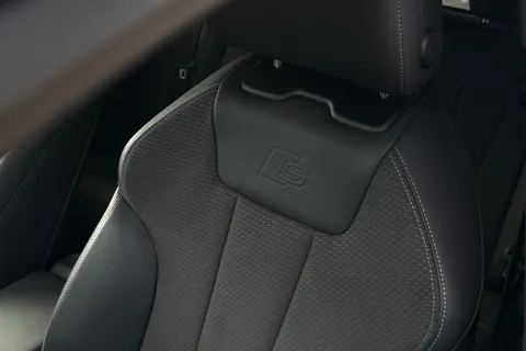 GV73LKZ Audi A4 Avant Avant S line 40 TFSI  204 PS S tronic Thumbnail #31