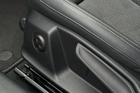 GV73LKZ Audi A4 Avant Avant S line 40 TFSI  204 PS S tronic Thumbnail #32