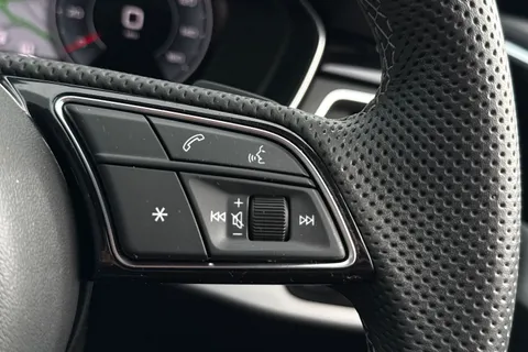 GV73LKZ Audi A4 Avant Avant S line 40 TFSI  204 PS S tronic Thumbnail #36