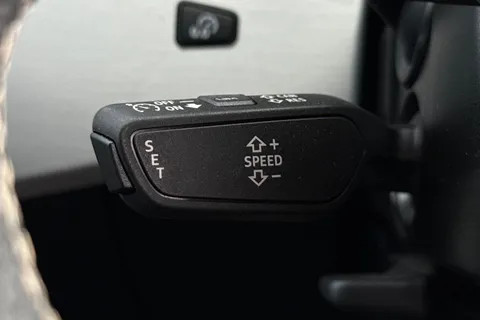 GV73LKZ Audi A4 Avant Avant S line 40 TFSI  204 PS S tronic Thumbnail #37