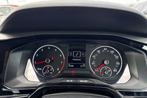 43 of 65 for Volkswagen Polo 1.0 EVO SE Euro 6 (s/s) 5dr