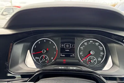 44 of 65 for Volkswagen Polo 1.0 EVO SE Euro 6 (s/s) 5dr