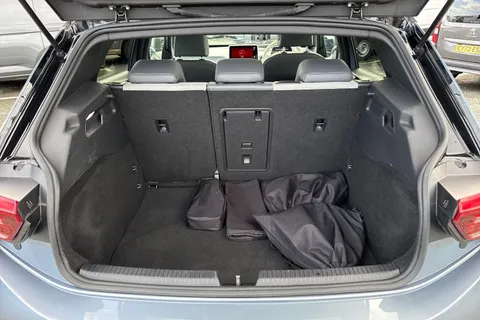 7 of 59 for Volkswagen ID.3 150kW Tech Pro Performance 58kWh⭐Sunroof, Keyless, Rear camera, Heated Seat