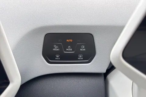 42 of 59 for Volkswagen ID.3 150kW Tech Pro Performance 58kWh⭐Sunroof, Keyless, Rear camera, Heated Seat