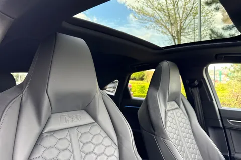 DF23AFY Audi RS Q3 Vorsprung 400 PS S tronic Thumbnail #25