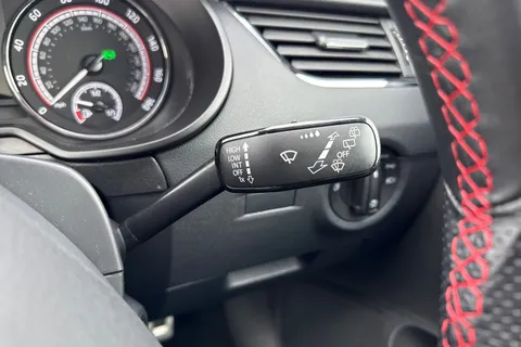 DF69LPJ Škoda Octavia 2.0 TSI vRS Challenge DSG Euro 6 (s/s) 5dr Thumbnail #43