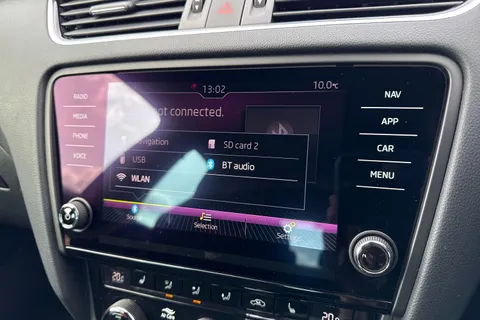 DF69LPJ Škoda Octavia 2.0 TSI vRS Challenge DSG Euro 6 (s/s) 5dr Thumbnail #50