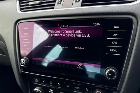 DF69LPJ Škoda Octavia 2.0 TSI vRS Challenge DSG Euro 6 (s/s) 5dr Thumbnail #52