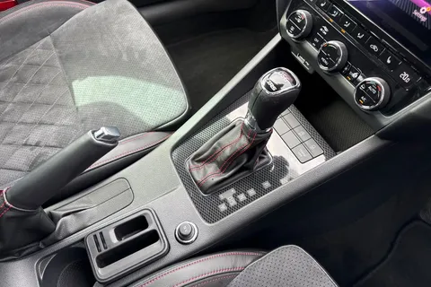 DF69LPJ Škoda Octavia 2.0 TSI vRS Challenge DSG Euro 6 (s/s) 5dr Thumbnail #59