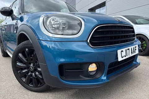 9 of 64 for Mini Countryman 2.0 Cooper D Euro 6 (s/s) 5dr