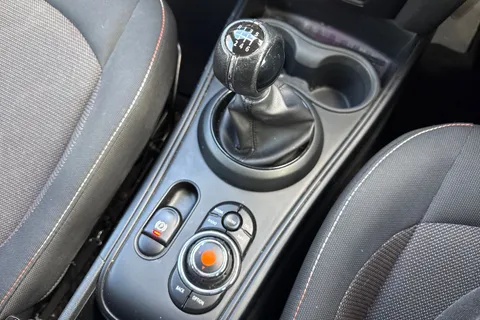 23 of 64 for Mini Countryman 2.0 Cooper D Euro 6 (s/s) 5dr