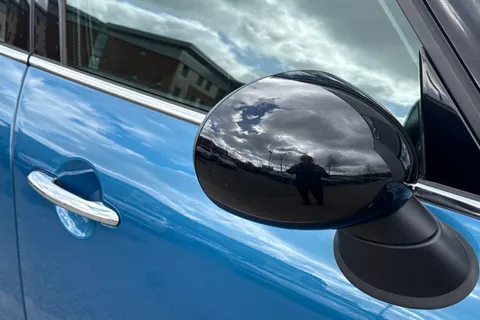 32 of 64 for Mini Countryman 2.0 Cooper D Euro 6 (s/s) 5dr