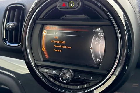 43 of 64 for Mini Countryman 2.0 Cooper D Euro 6 (s/s) 5dr