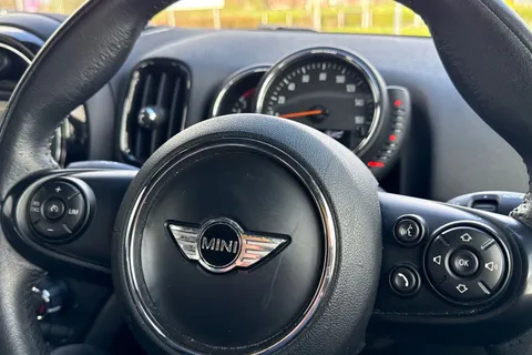 56 of 64 for Mini Countryman 2.0 Cooper D Euro 6 (s/s) 5dr