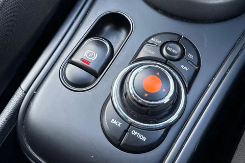 59 of 64 for Mini Countryman 2.0 Cooper D Euro 6 (s/s) 5dr