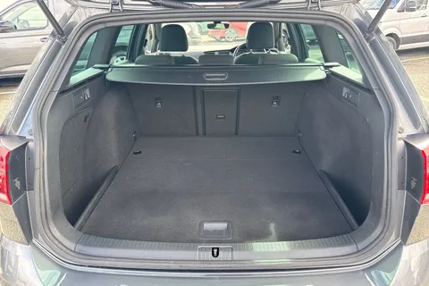 HJ20FDL Volkswagen Golf 2.0 TSI 300 R 5dr 4MOTION DSG Thumbnail #8