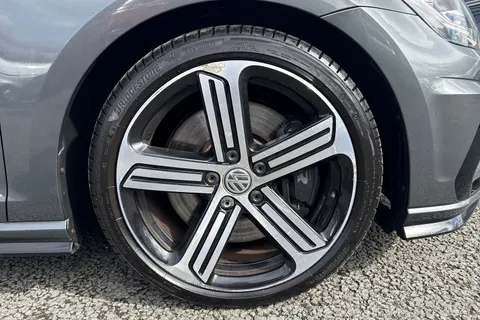 HJ20FDL Volkswagen Golf 2.0 TSI 300 R 5dr 4MOTION DSG Thumbnail #11