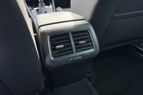 HJ20FDL Volkswagen Golf 2.0 TSI 300 R 5dr 4MOTION DSG Thumbnail #37