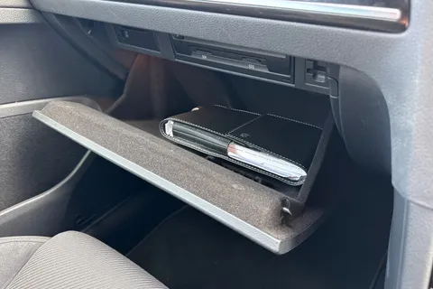 HJ20FDL Volkswagen Golf 2.0 TSI 300 R 5dr 4MOTION DSG Thumbnail #44