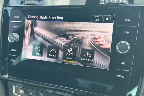 HJ20FDL Volkswagen Golf 2.0 TSI 300 R 5dr 4MOTION DSG Thumbnail #48