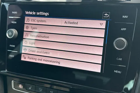 HJ20FDL Volkswagen Golf 2.0 TSI 300 R 5dr 4MOTION DSG Thumbnail #54