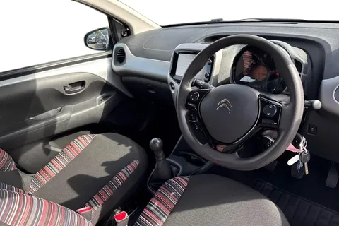 14 of 59 for Citroën C1 1.2 PureTech Feel Euro 6 5dr