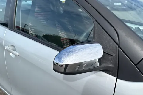 28 of 59 for Citroën C1 1.2 PureTech Feel Euro 6 5dr